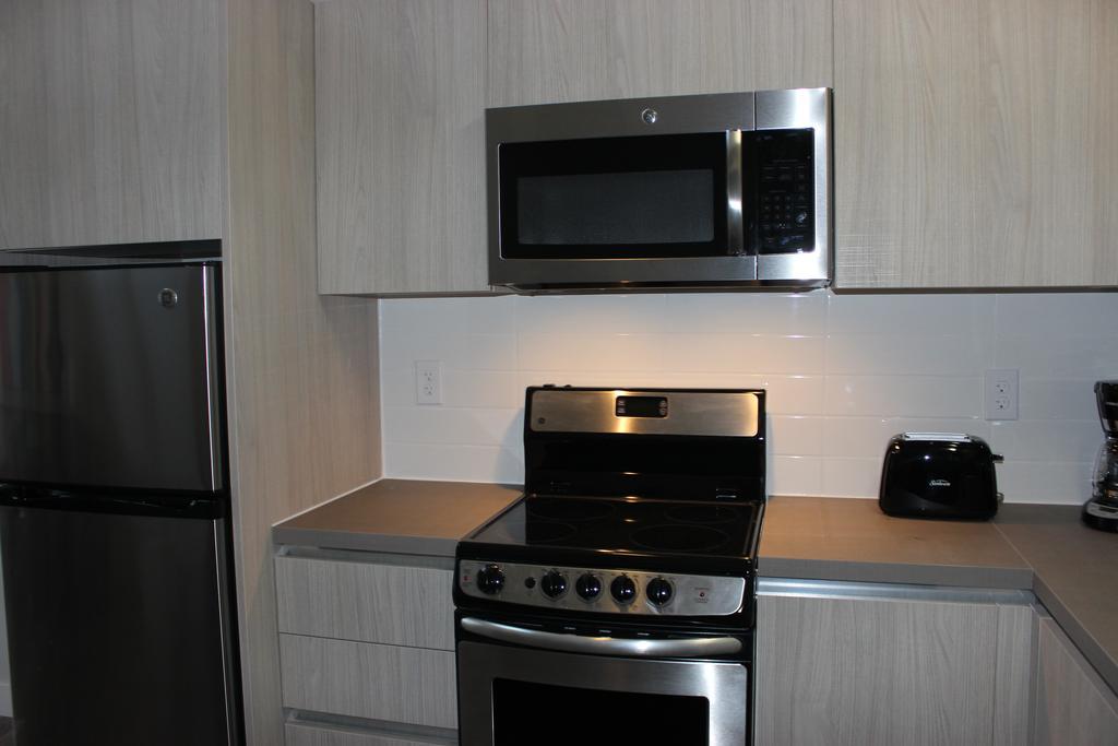 Atlas Suites- Furnished Apartments-College Street, Toronto Kültér fotó