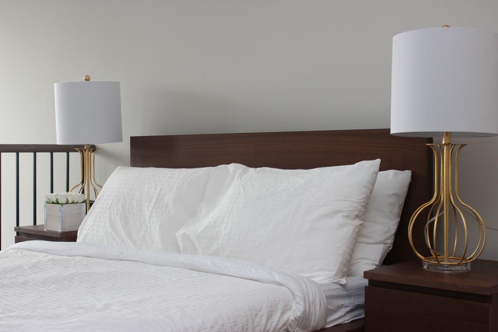 Atlas Suites- Furnished Apartments-College Street, Toronto Kültér fotó