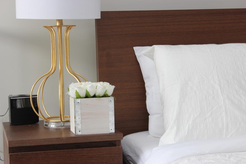 Atlas Suites- Furnished Apartments-College Street, Toronto Kültér fotó