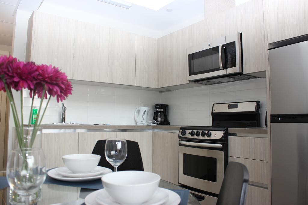 Atlas Suites- Furnished Apartments-College Street, Toronto Kültér fotó